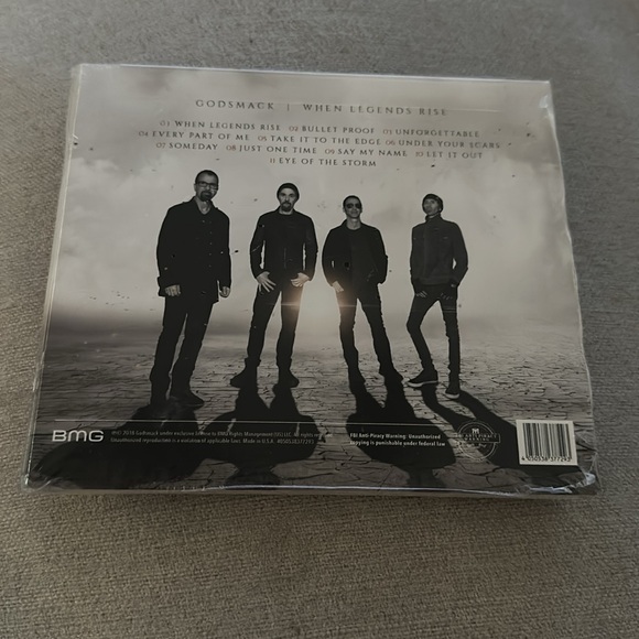 When Legends Rise - Picture 2 of 2